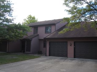 2159 Harbortown Cir, Champaign, IL 61821