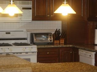 1825 Glencairn Dr, Saginaw, MI 48609