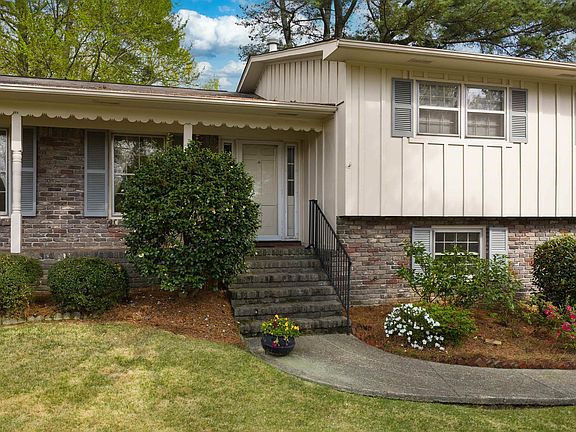 3rd image of 1229 Lincoya Dr