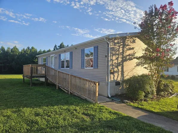 397 Morris Ln #124, Montross, VA 22520