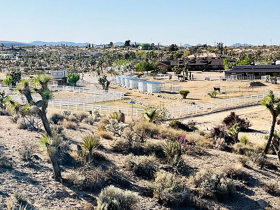 2nd image of 58460 Sierra Vista Dr