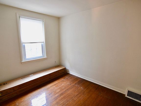 2nd image of 262 S Alder St #A