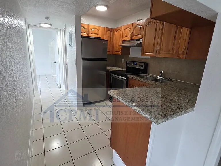 Waterford Villas - 551 Kathy Ct Margate, FL 33068 — Photo 18