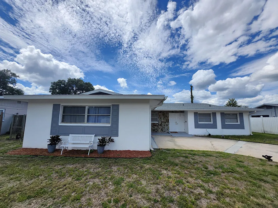 2521 Tomoka Ave