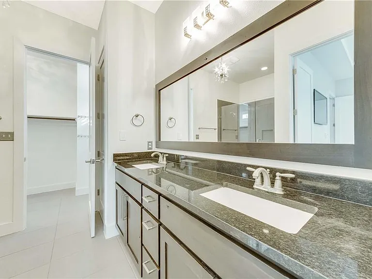 309 W Jeffrey David Ln — Photo 14