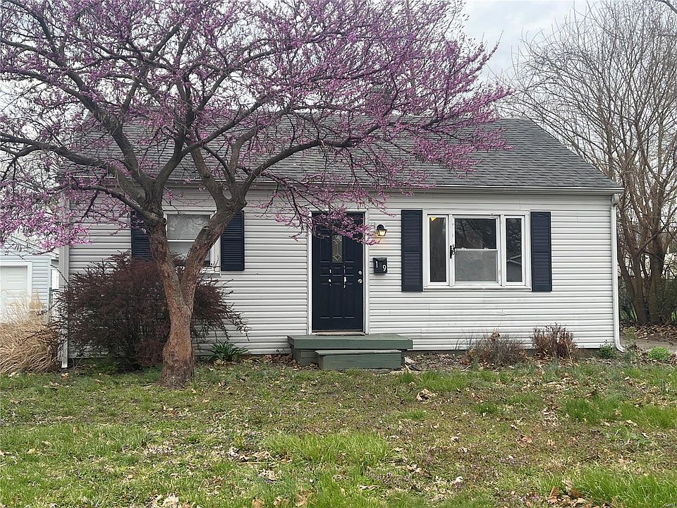 1st image of 139 S 13th St