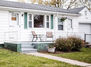 153 E Bourne Ave, Tiverton, RI 02878