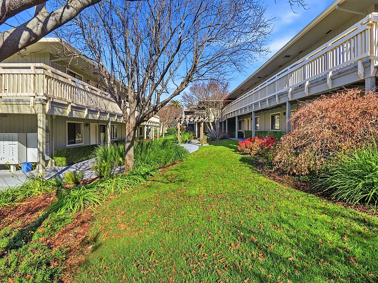 720 Petaluma Blvd S #28 — Photo 45