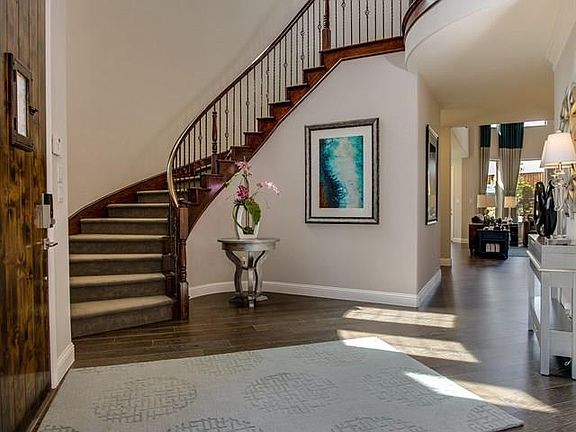 3rd image of 1511 Winchester Dr