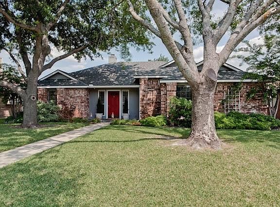 2nd image of 5418 Oakmont Ln
