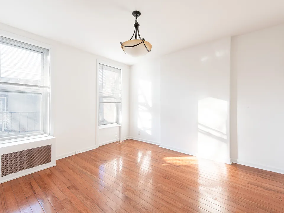 150 5th Ave #2