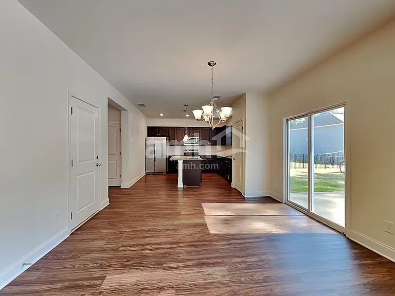 602 Lake Vista Ct — Photo 5