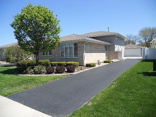 1st image of 14225 Kilbourne Ave