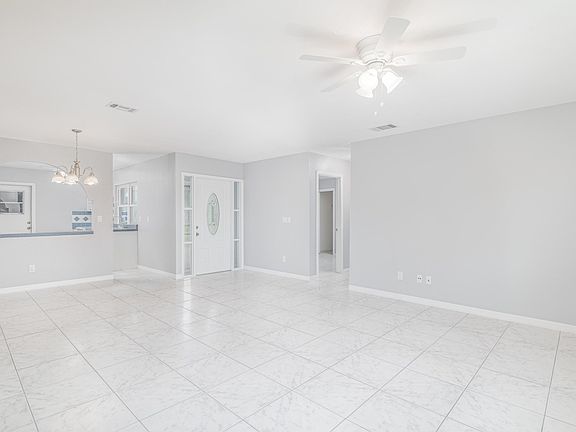 Living room 2
