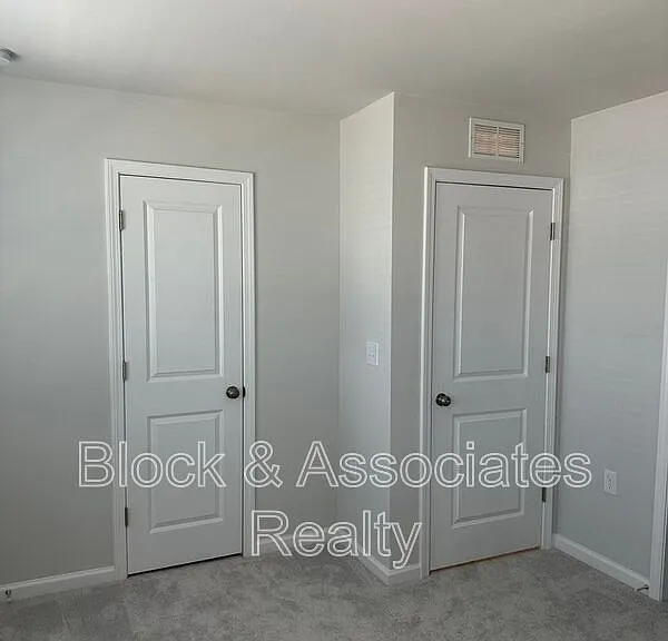 608 Gimari Dr — Photo 11
