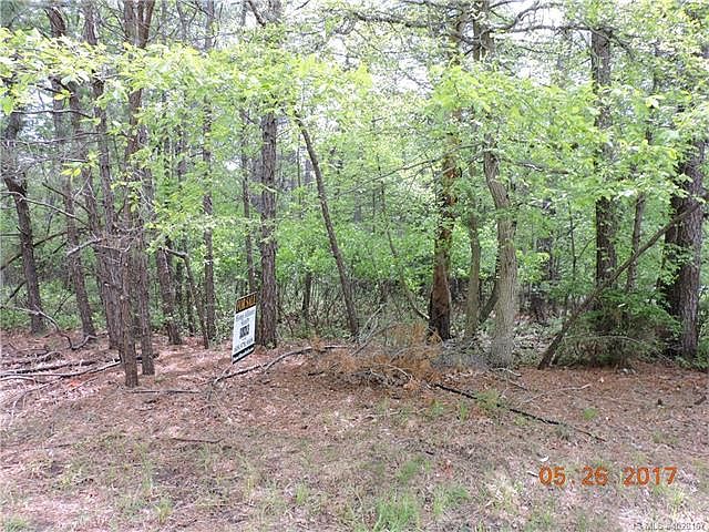 1st image of 32 Forest Edge Dr