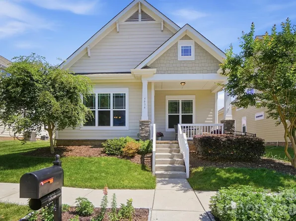 5936 Whitehawk Hill Rd, Mint Hill, NC 28227
