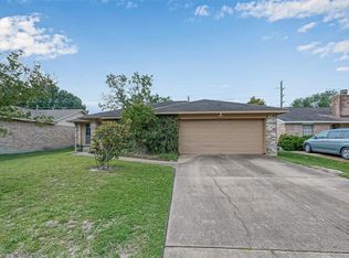 7871 Lumber Jack Dr, Houston, TX 77040