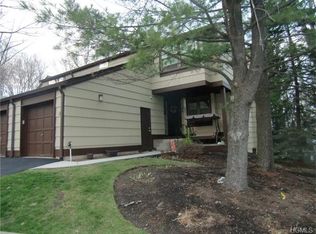 55 Treetop Cir, Nanuet, NY 10954