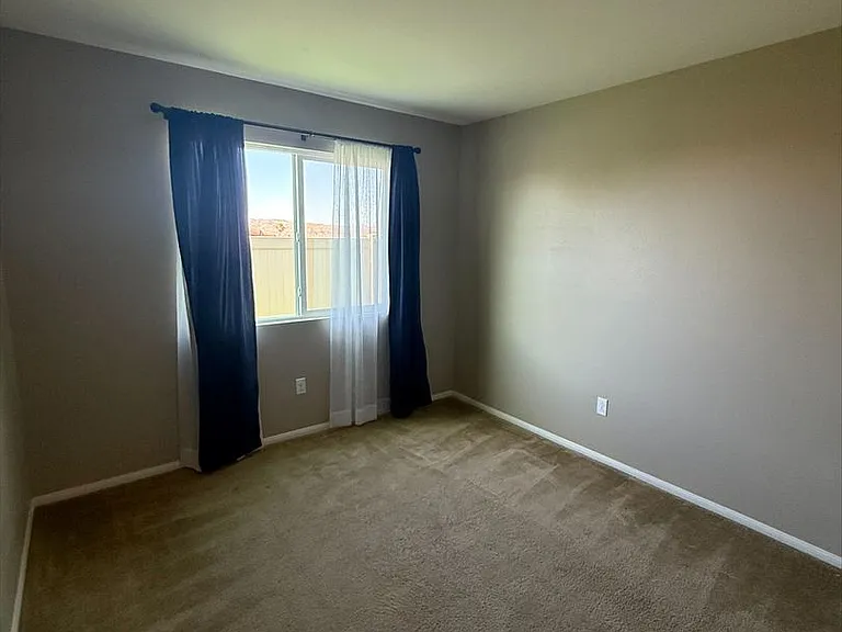 2212 Falcon Dr — Photo 25