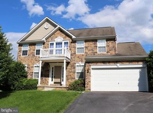 17941 Lyles Dr, Hagerstown, MD 21740