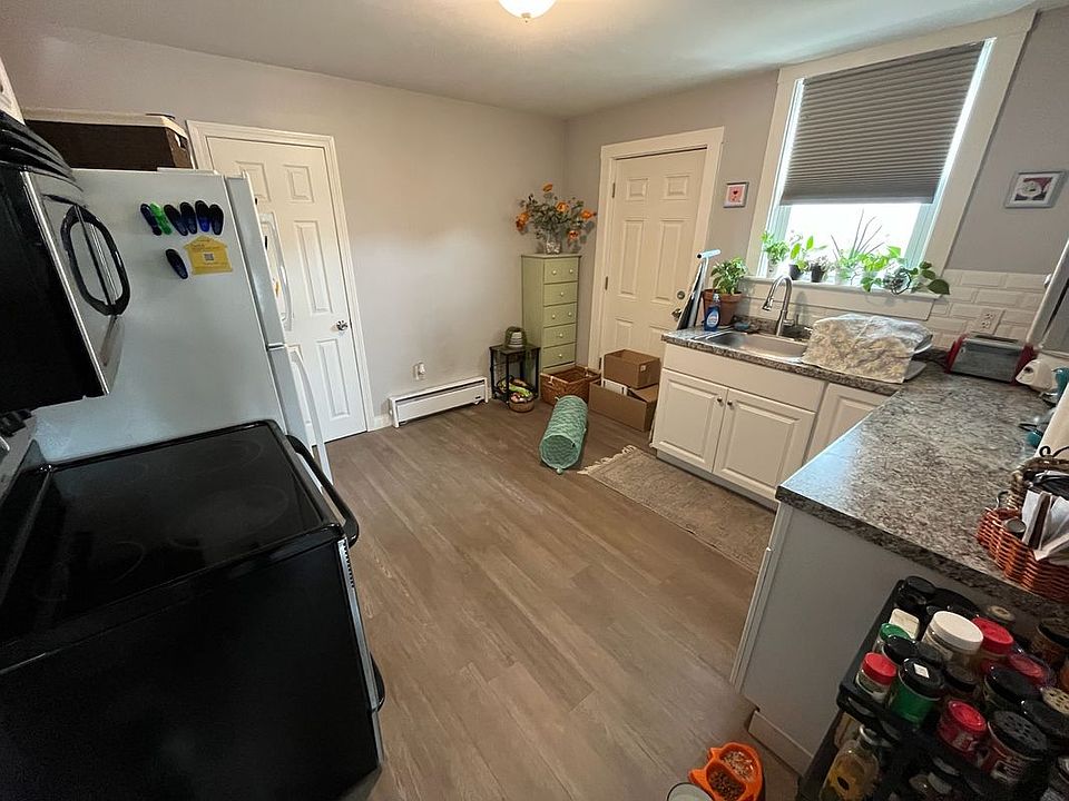 1st image of 55 Railroad Ave #1