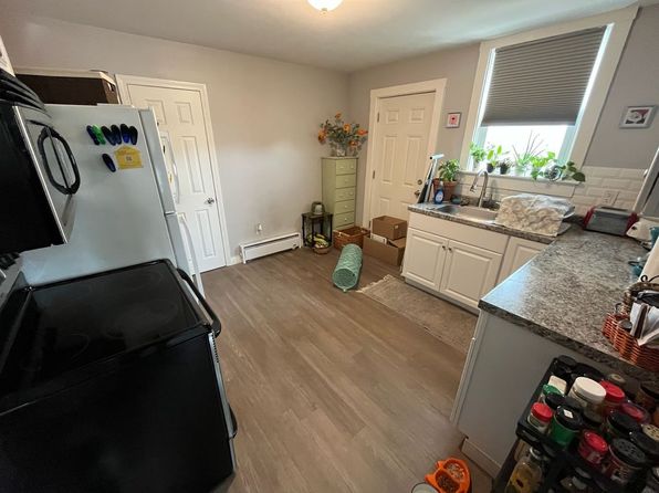 55 Railroad Ave #1