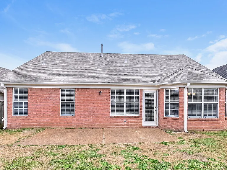 1483 S Goodlett Grove Cv — Photo 16