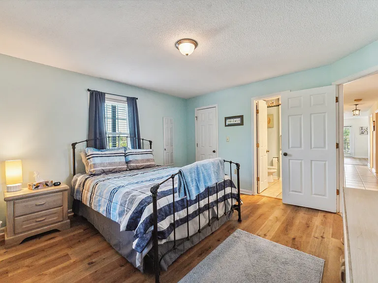 407 23rd Ave N #205 — Photo 3