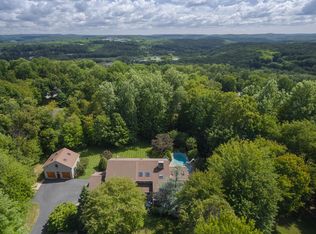 9 Mountain View Dr, Somers, NY 10589