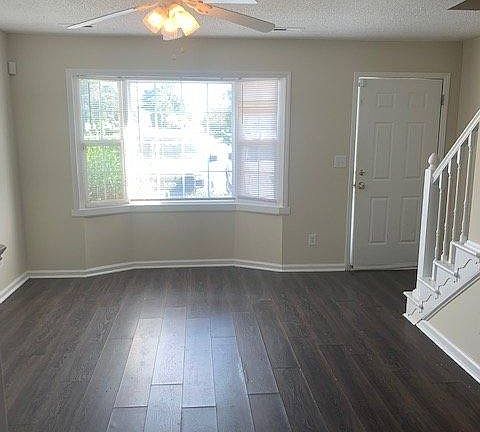 3rd image of 3993III Sterling Pointe Dr #6