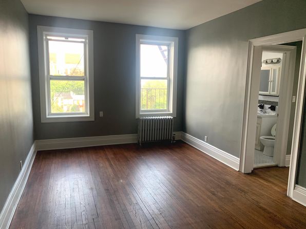 157 Daniel Low Ter APT 2I