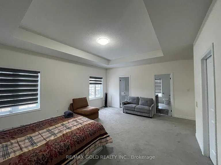 537 Veterans Dr — Photo 13