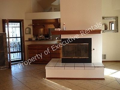 3rd image of 931 Lantana Ave