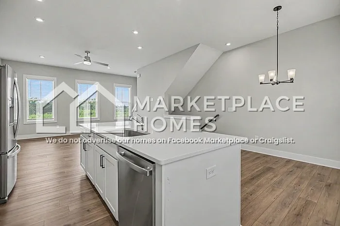 1374 Cozy Cir SE — Photo 9