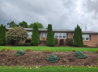 12218 Columbine Ln, Glade Spring, VA 24340