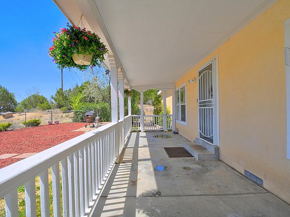 4th image of 93 Los Pinos Rd