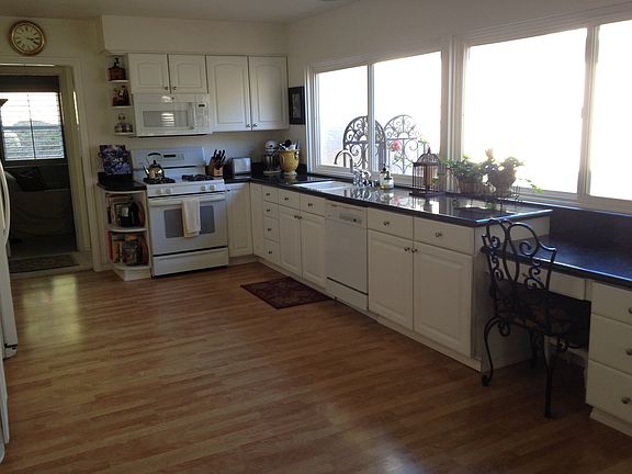 Spacious Kitchen