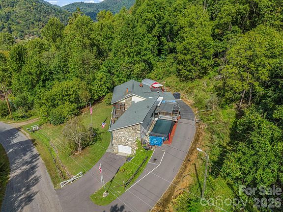 2nd image of 48 Roberts Cove Rd