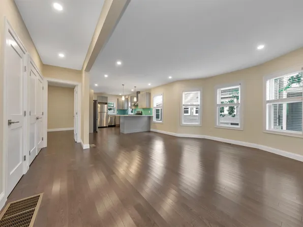 164 4th St, Medford, MA 02155