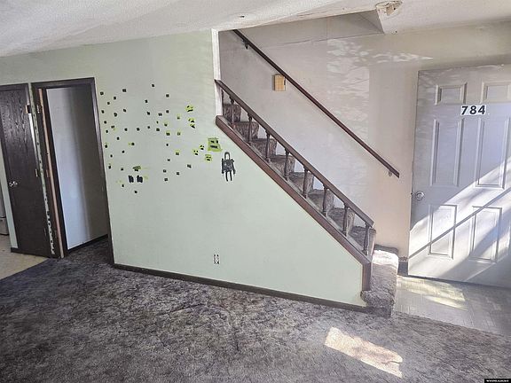 5th image of 784 Badger Ln