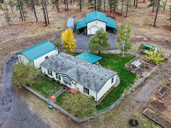 23015 N McLellan Rd, Nine Mile Falls, WA 99026