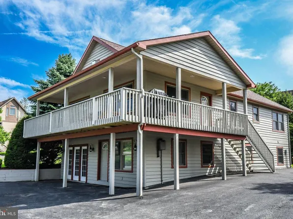 305 Lake Pointe Dr, Mc Henry, MD 21541