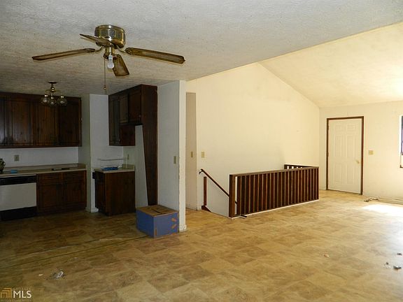 2nd image of 2472 Brit Ln