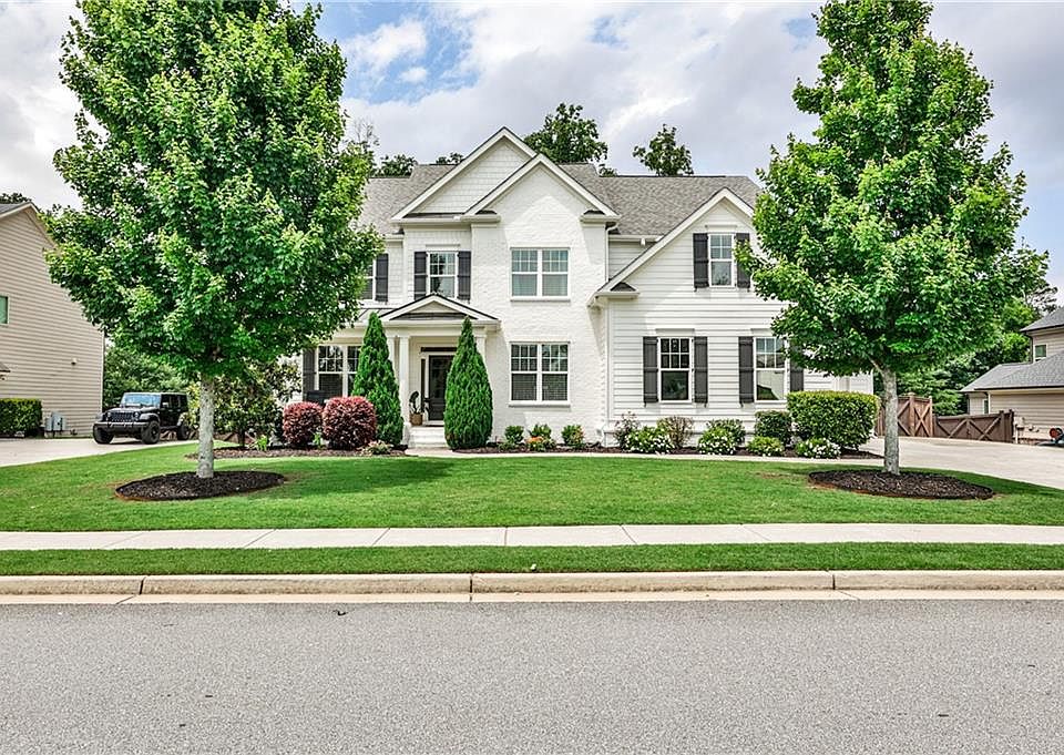1st image of 148 Sierra Cir