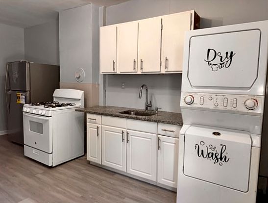 3rd image of 240 Madison Ave #1