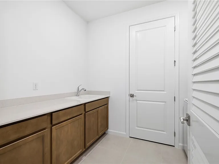 1156 Haven Cir — Photo 14