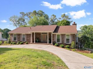 1313 Big Cove Rd SE, Huntsville, AL 35801