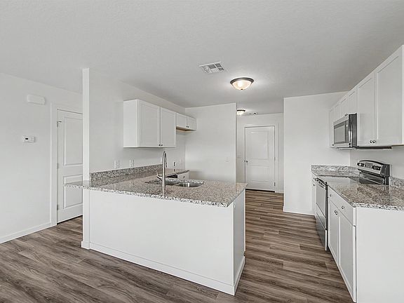 4th image of 1216 Fountain Dr