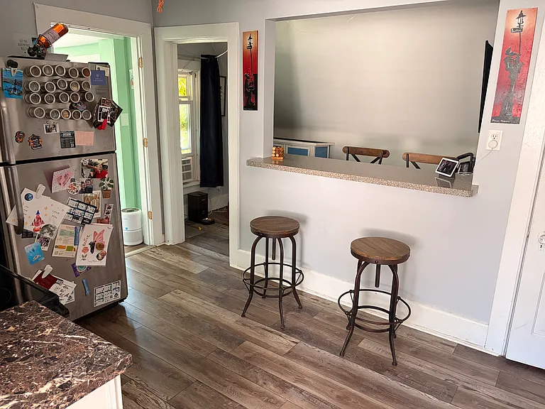 2762 N Oakland Ave #B — Photo 4